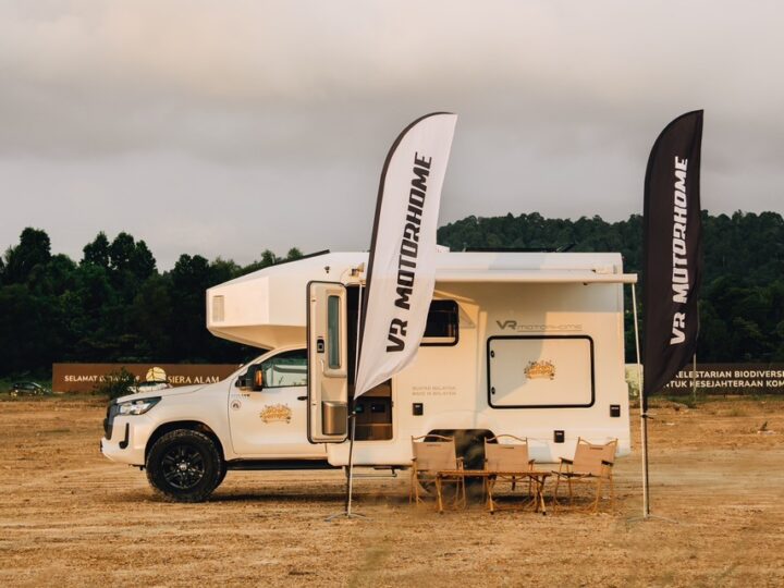 Toyota Hilux Motorhome – Single Cab